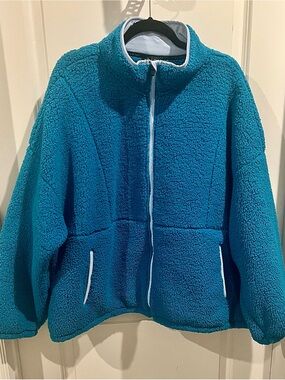 Zelos Plus Size Full-Zip Fleece Jacket.
